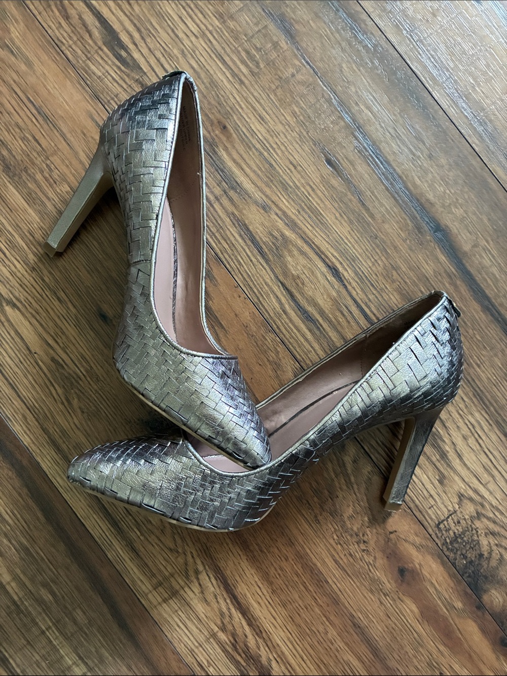 Metallic Silver Woven Pointed-Toe Pumps
